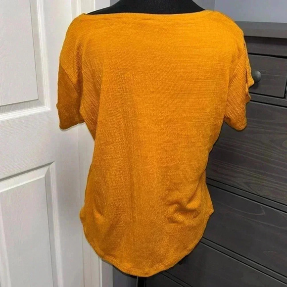 Monk & Lou Tee - Picture 3 of 6